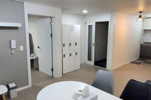Unclassified image, 4 of 7, button - Guesthouse Samdeok (Daegu)
