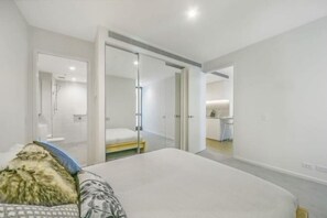 Room - Cozy & Chic Apt Near Crown Casino & Southgate Mall (Southbank)