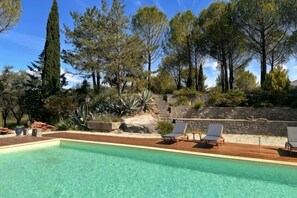 Piscine extérieure