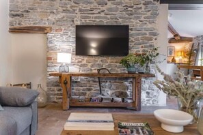 Cots/infant beds - Cottage Amande on large domain with Pool, Spa, Tennis (Saint-Julien-les-Rosiers)
