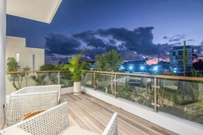 Room - sol N1 · Incredible 4 Bds villa near Finns club (Bali)