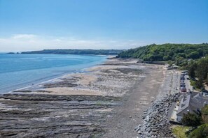 Unclassified image, 4 of 10, button - Waterfront 2 - 2 Bedroom Apartment - Wisemans Bridge (Saundersfoot)