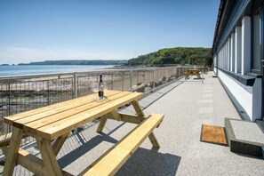 Room - Waterfront 2 - 2 Bedroom Apartment - Wisemans Bridge (Saundersfoot)