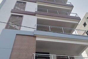 Exterior - 3BHK Fully Furnished In Kphb Phase 15 (Hyderabad)