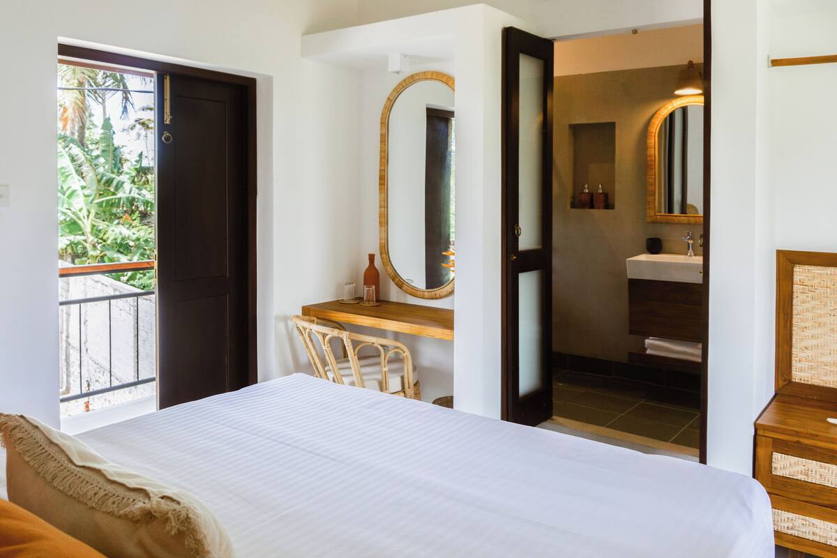 Classic Double Room, Garden View | Free WiFi