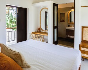 Classic Double Room, Garden View | Free WiFi