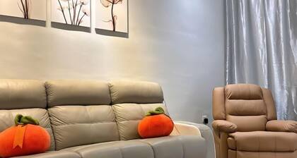 Austin Landed Honey Nest 10pax