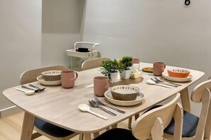 Dining - Austin Landed Honey Nest 10pax (Tebrau)
