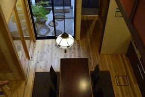 Interior - KYOBU Karasuma Gojo (Kyoto)