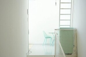 Room - Only 10 minutes by train to Asakusa & Skytree! (Tokyo)