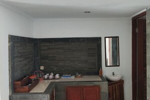 Bathroom - Ega S Hostel (Bali)