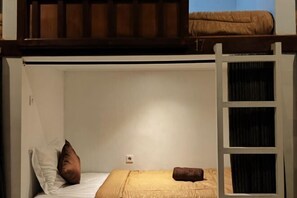 Room - Ega S Hostel (Bali)