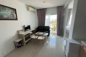 Living area - phuket Naka Condon Kitty 52 (Phuket)