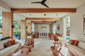 Restaurant - Boni Beach Lombok Hotel & Restaurant (West Praya)