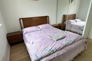 Room - Sweet home (Concord West)