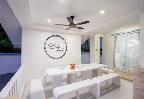 تناول الطعام