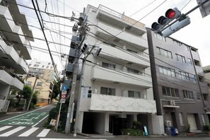 Unclassified image, 5 of 5, button - S-K MANSION (Tokyo)