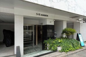 Unclassified image, 2 of 5, button - S-K MANSION (Tokyo)