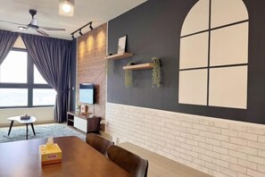 Room - KL Modern Family Suites • 3–4BR • Walk to MRT/Mall • Infinity Pool (Kuala Lumpur)