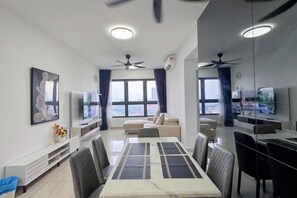 Room - KL Modern Family Suites • 3–4BR • Walk to MRT/Mall • Infinity Pool (Kuala Lumpur)
