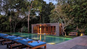 Bubbelpool och massage