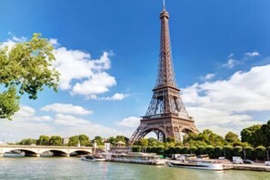 مكان جذب سياحي