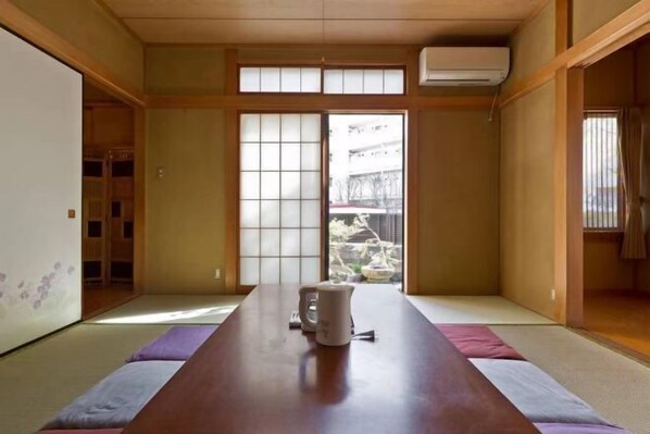Interior - Cozy Japanese House , over 200M2, max 30 ppl. (Tokyo)