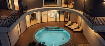 Luxury Villa in Jeju Private Pool Hot Tub