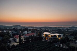 Exterior - Luxury Villa in Jeju Private Pool Hot Tub (Jeju)