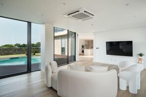Room - Luxury Villa in Jeju Private Pool Hot Tub (Jeju)