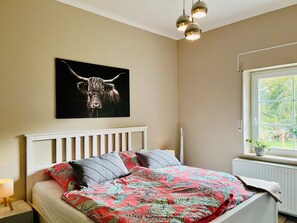 1 bedroom, iron/ironing board, WiFi, bed sheets - Apartment 'Am Conradhof 2' with private terrace, private garden and Wi-Fi (Goch)