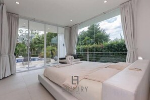 Unclassified image, 4 of 8, button - Unique Pool Villa with 5 Bedrooms and Sea View (PM-C1) (Hua Hin)