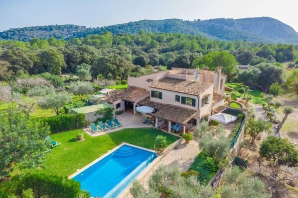 Outdoor pool - REYNES - Rustic villa with private pool and free Wi-Fi (Pollensa)