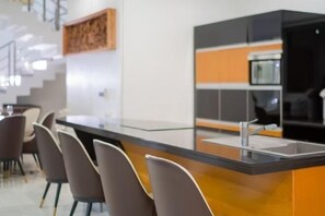 Restaurant - Spacious 7BR VVP31.18 Jomtien Beach 900m Pattaya (Pattaya)