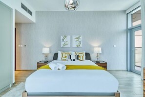 Cots/infant beds - bnbme Noora Tower's Gem w/ Pool, Business Bay (Dubai)