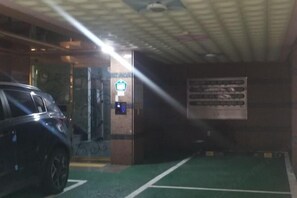 Parcheggio non assistito gratuito