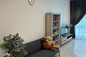 Unclassified image, 3 of 36, button - Setia sky 88 Foo homestay (Johor Bahru)