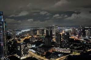 Unclassified image, 5 of 36, button - Setia sky 88 Foo homestay (Johor Bahru)