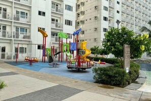 Unclassified image, 2 of 23, button - Shore 3 Residences Tower 2, Lap Pool and Amenities (Pasay)