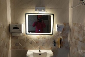 Bathroom - Golden Punjabi House (Zirakpur)