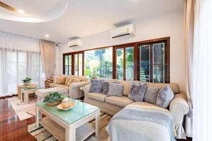 Living area - Hide & Seek River Villa (Si Prachan)