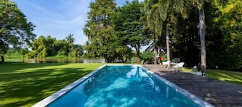Hide & Seek River Villa