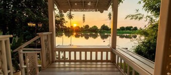 Hide & Seek River Villa