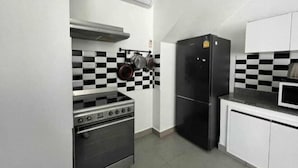 Restaurant - south pattaya soi adam 5 bedrooms pool villa (Pattaya)
