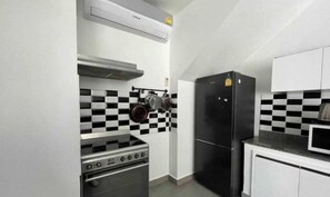 Private kitchen - south pattaya soi adam 5 bedrooms pool villa (Pattaya)