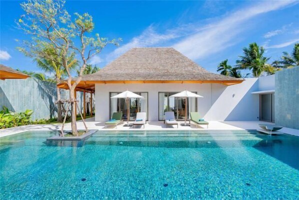 Exterior - Phuket Anchan Tropicana 4 Bedroom Pool Villa (Phuket)