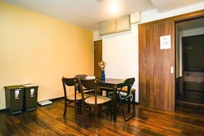 Dining - Hanazono Kita (Osaka)