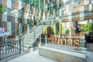 Unclassified image, 2 of 6, button - Carlton, Chelsea at Plaza Damas 3, Sri Hartamas by COBNB (Kuala Lumpur)