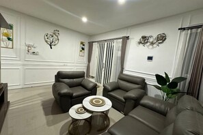 Meeting facility - Villa Sunrise F1 (Dau)