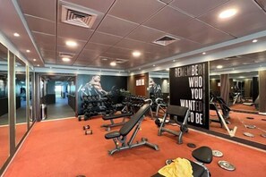 Gym - KingSuite Nightlife 3min-Tram-away DXBMarina (Dubai)